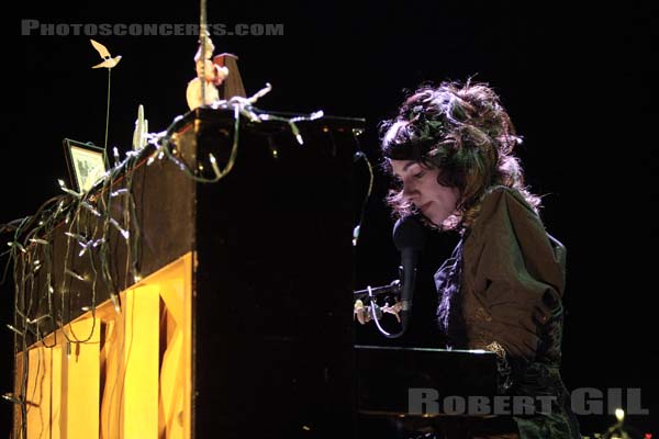 PJ HARVEY - 2007-11-16 - PARIS - Grand Rex - 